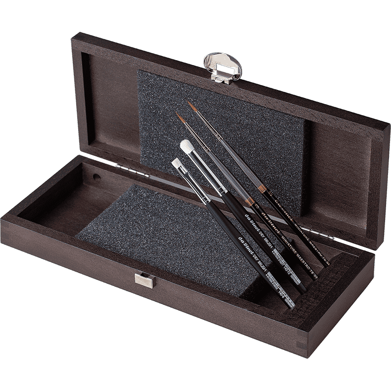 Deluxe Wood Box for MINIATURE PAINTING 70 No. 3, 76 No. 3, 140 No. 6, 143 No. 12 (Kolinsky Rounds + Dry Brushes) with brush stand & drying holes